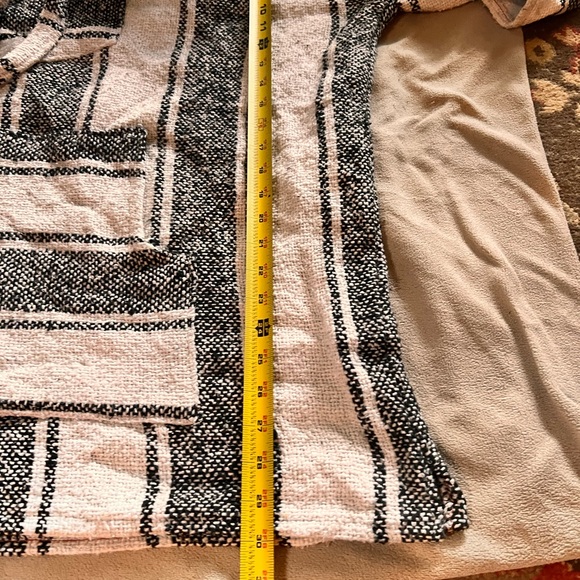 🔥2 for $50 Sale + $4.99 Ship Baja Hoodie – Artesanías Mickey XXL | Y2K Mexico - Picture 8 of 9